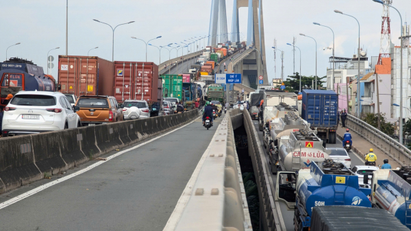 View -             Gặp những 'người hùng' cứu nạn vụ tông xe liên hoàn dốc cầu Phú Mỹ    