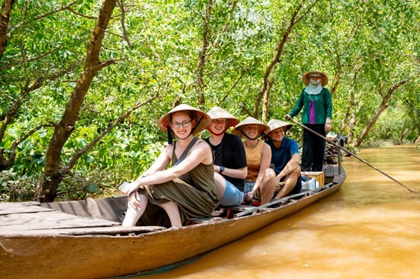 View -             Đoàn sinh viên Đức, Đan Mạch, Hà Lan đến học tập, giao lưu văn hóa cùng Gen Z HUTECH    