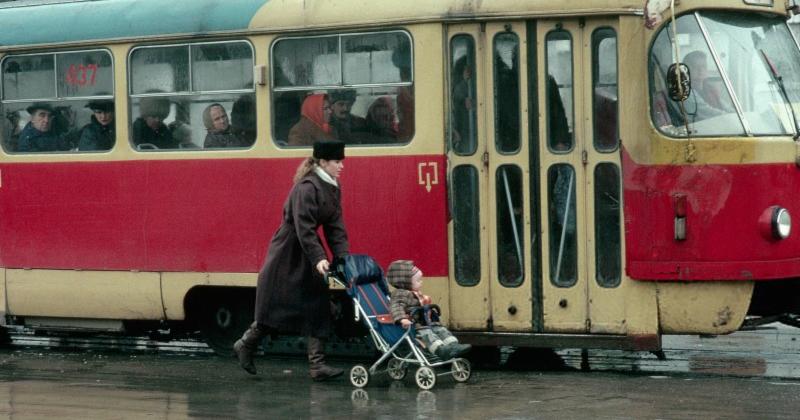 View -             Loạt ảnh khó quên về cuộc sống ở đất nước Ukraine năm 1991    