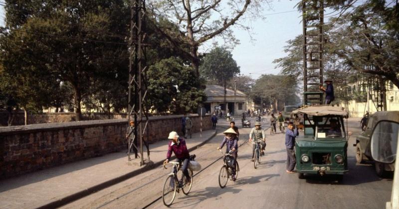 View -             Chùm ảnh vô giá ghi lại Hà Nội những năm 1980-1982    