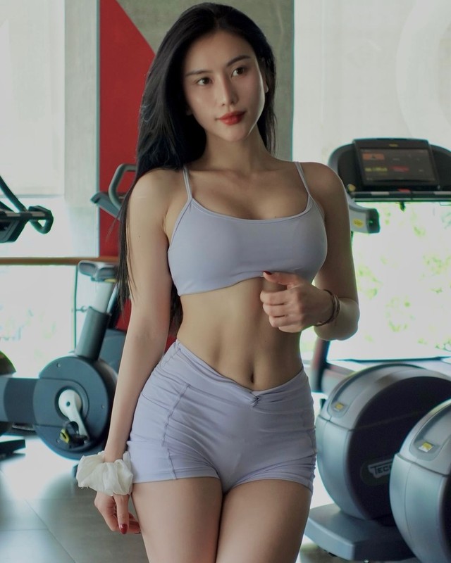 View -             Hot girl gym xinh đẹp, chăm chỉ khoe vòng 3 trái đào    