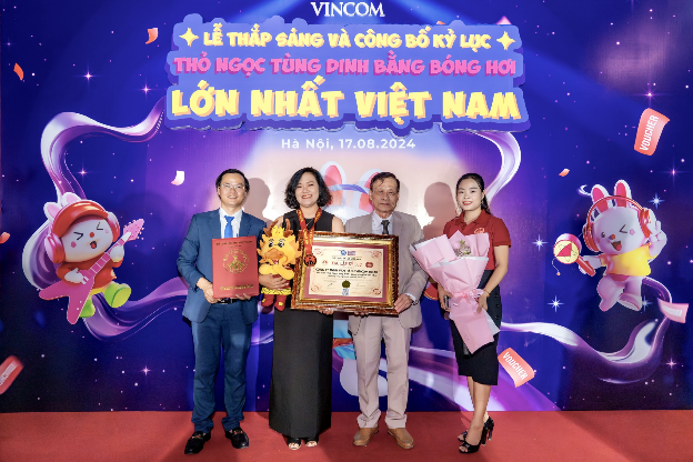             VINCOM khởi động lễ hội trung thu 2024    