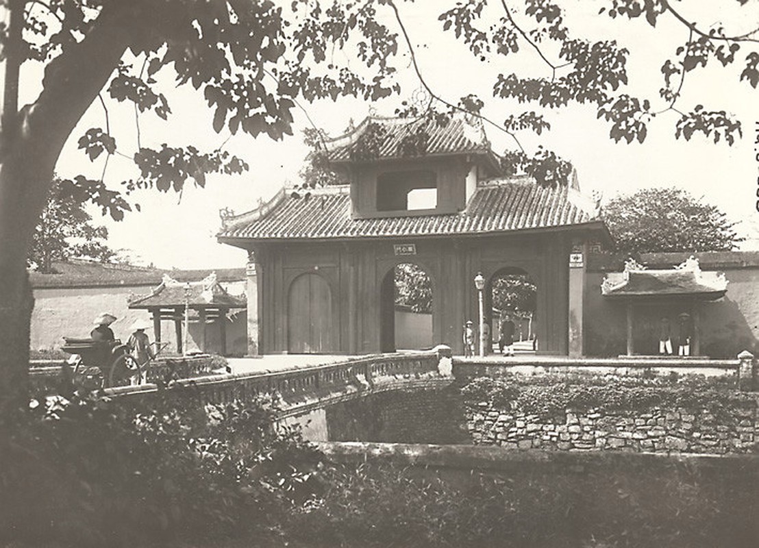 View -             Loạt ảnh quý giá về Cố đô Huế những năm 1919-1926    