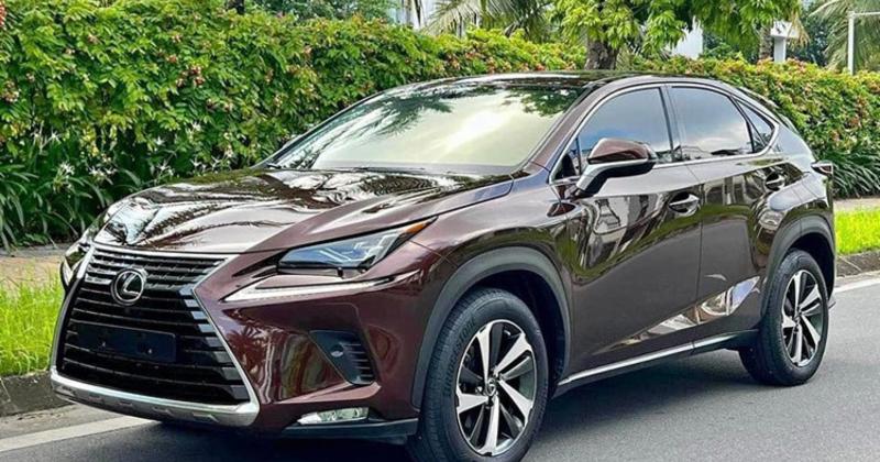 View -             Lexus NX300 2019 chạy 5 năm, rao bán hơn 1,8 tỷ ở Hà Nội    