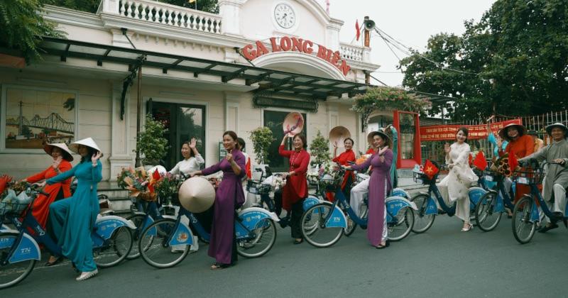 View -             Hành trình 'Áo dài kết nối Du lịch với Di sản Hà Nội'    