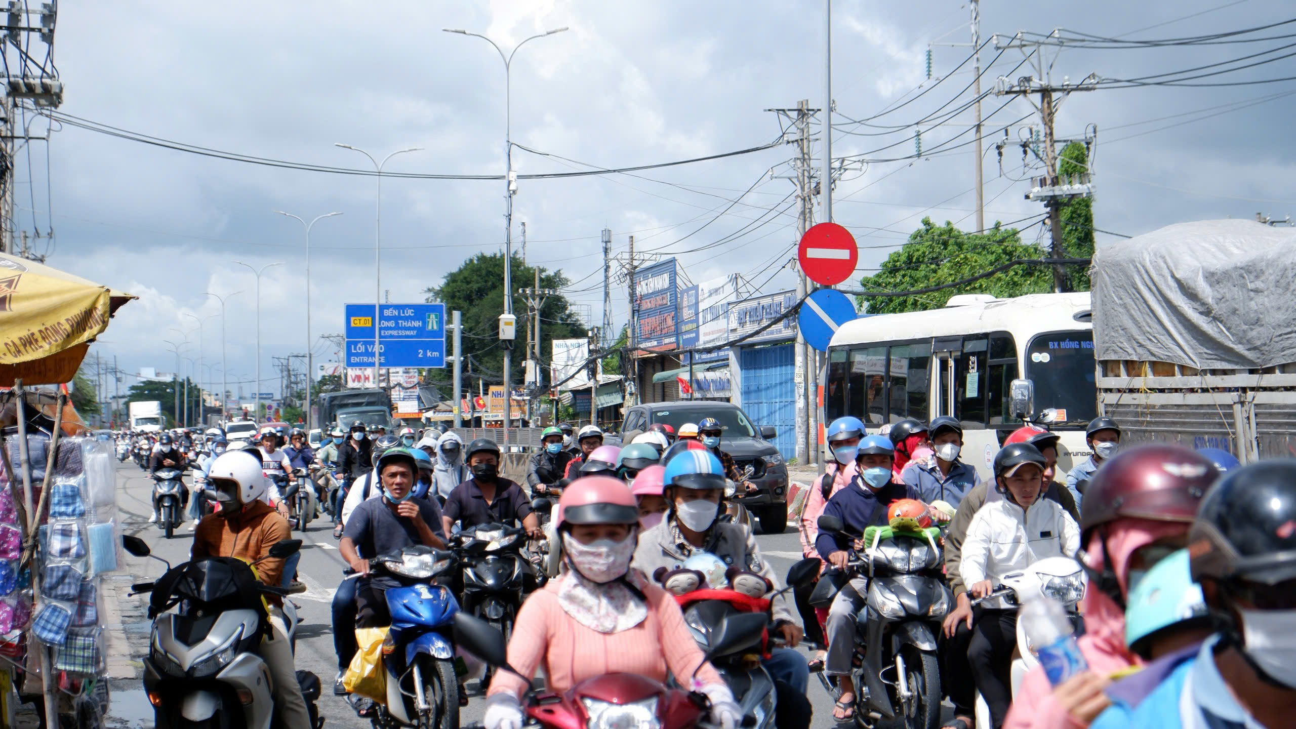 View -             Người dân miền Tây quay trở lại TPHCM sớm sau kỳ nghỉ lễ 2/9    