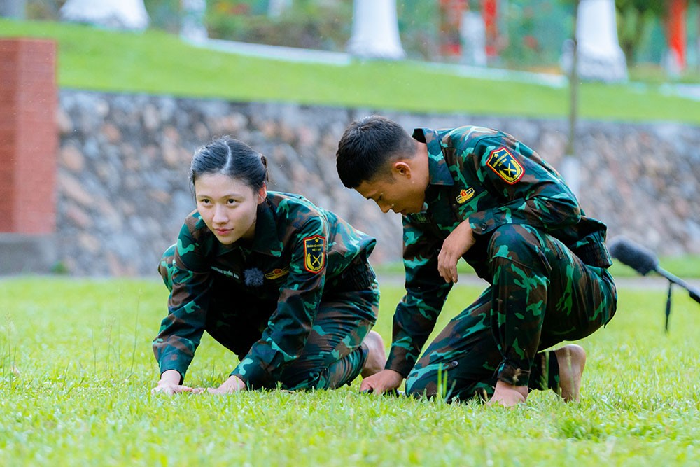 View -             Tập 5 Sao nhập ngũ 2024: Hoa hậu Thùy Tiên, Mie diễn xuất cực mượt, nhưng vẫn thua hai đồng chí này    