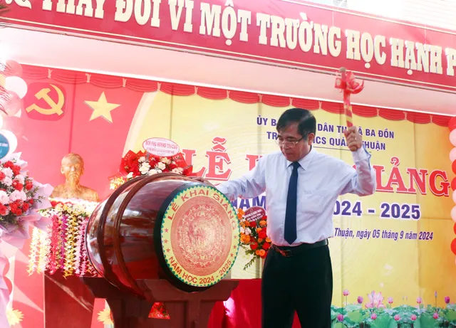 View -             553 trường học tại Quảng Bình khai giảng năm học mới    