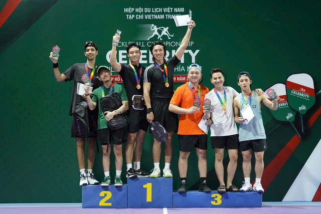             Sao làng giải trí hào hứng tham dự Giải Pickleball Celebrity Championship 2024    