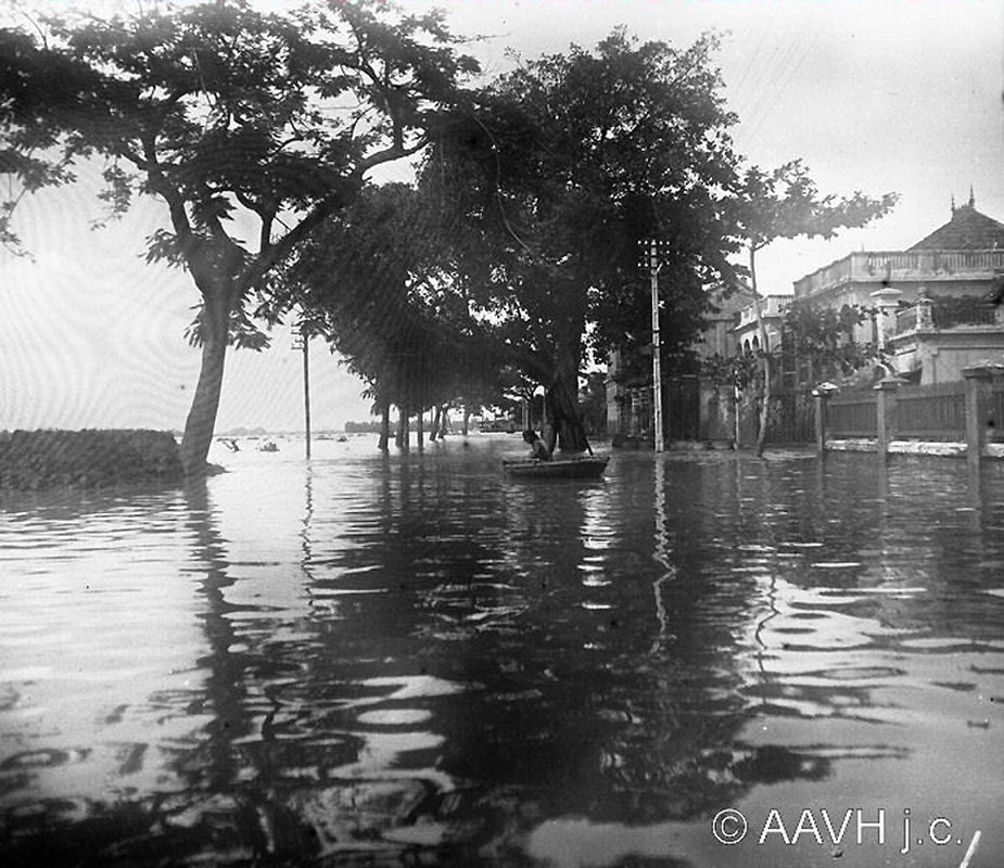 View -             Ảnh tư liệu hiếm về trận lụt lịch sử ở miền Bắc năm 1926    