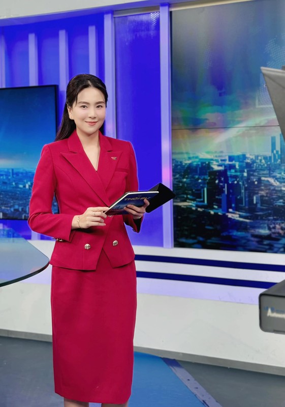 View -             MC đẹp nhất VTV ngày càng xinh đẹp sau ly hôn chồng thiếu gia    