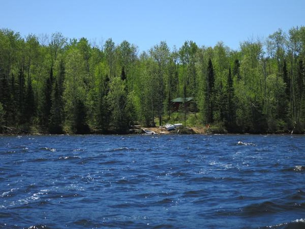 View -             Dùng Google Maps, phát hiện cấu trúc 'lạ' ở Canada    