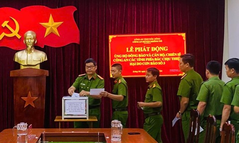 View -             Công an Đắk Nông trích ngày lương ủng hộ đồng bào bị bão lũ    