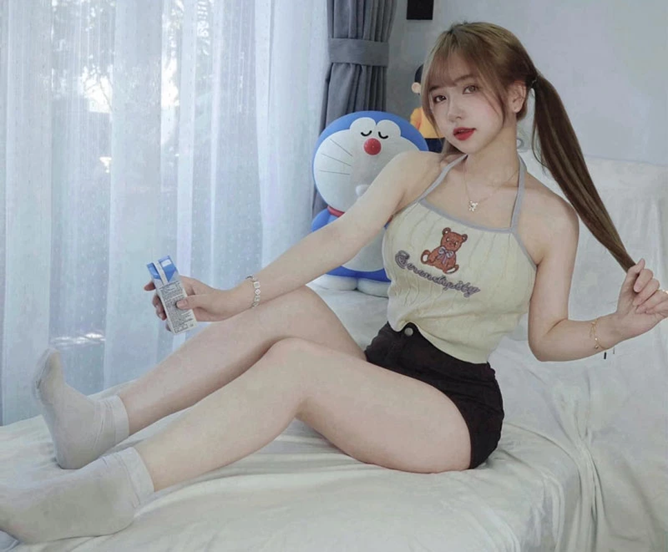             Lý do 'hot girl mét rưỡi' sở hữu hơn 1,4 triệu fan    