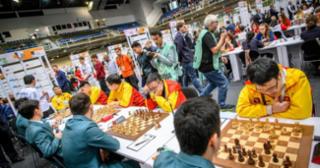 
Olympiad cờ vua: Tuyển Việt Nam lập chiến tích lịch sử 