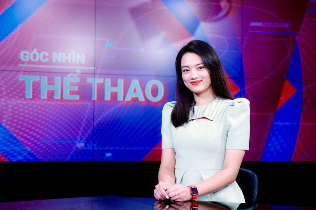 View -             Hoa khôi bóng chuyền Thu Hoài khoe bạn trai, netizen sắp ăn cỗ    