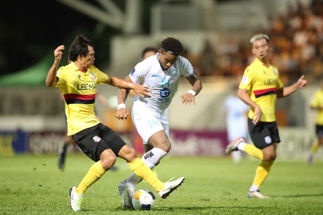 View -             Rafaelson lập công, CLB Nam Định thắng trận ra quân AFC Champions League 2    