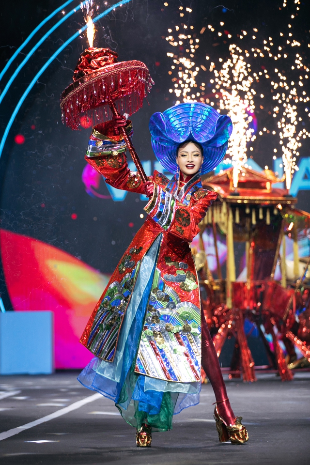             Thí sinh 'Miss Cosmo 2024' quá đẹp    