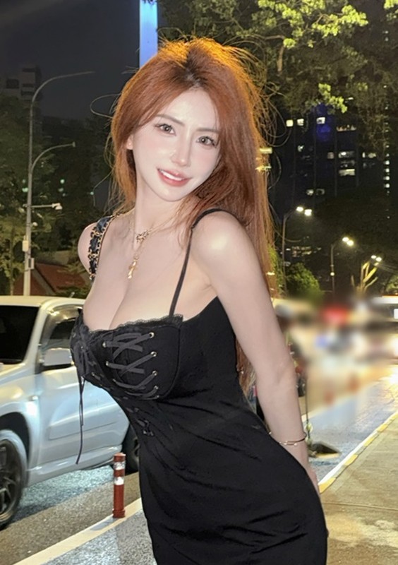             Hot girl 'quên nội y', một phút lơ là lộ điểm nhạy cảm    