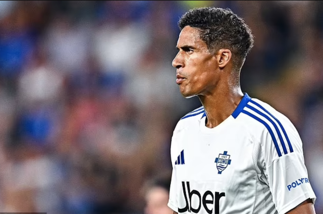 View -             Trung vệ Raphael Varane cân nhắc treo giày vĩnh viễn    