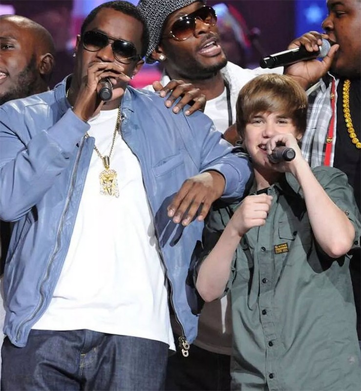 View -             Justin Bieber xuất hiện với dáng vẻ gầy gò sau scandal của rapper Diddy    