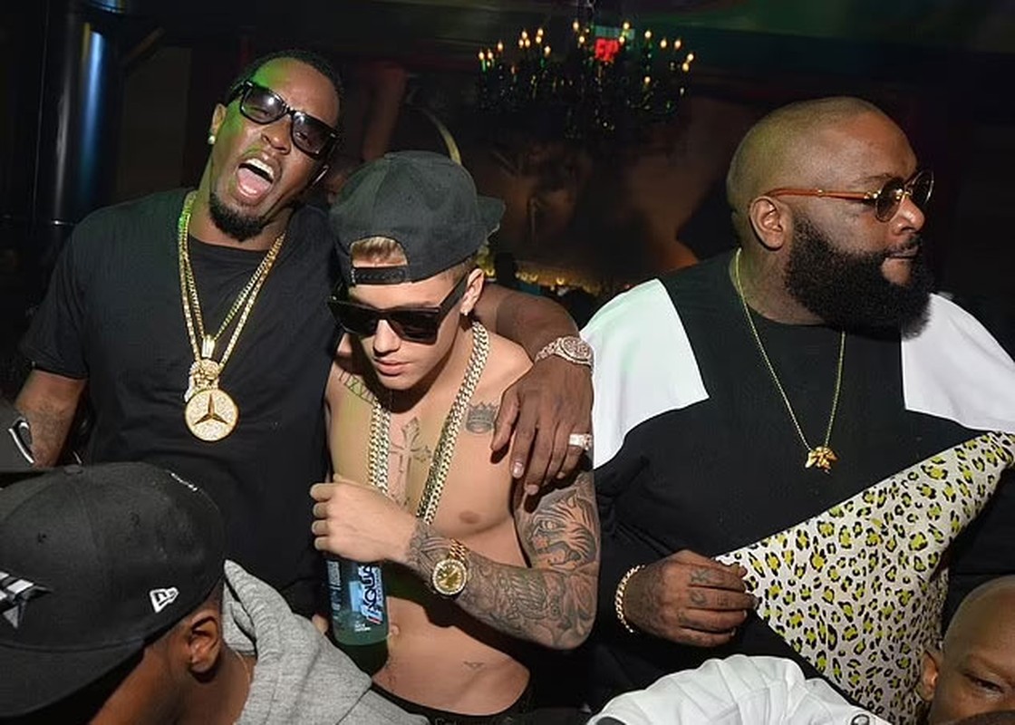             Justin Bieber xuất hiện với dáng vẻ gầy gò sau scandal của rapper Diddy    