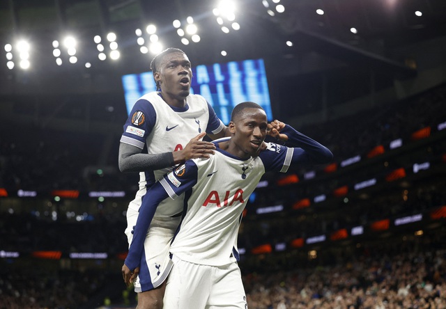             Thắng giòn giã Qarabag, Tottenham khởi đầu ấn tượng Europa League    