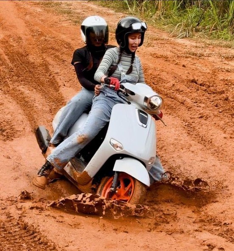 View -             Tin tay lái của bạn, chàng trai nhận cái kết dở khóc dở cười    