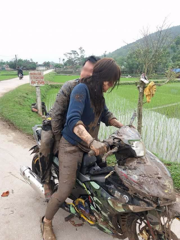 View -             Tin tay lái của bạn, chàng trai nhận cái kết dở khóc dở cười    