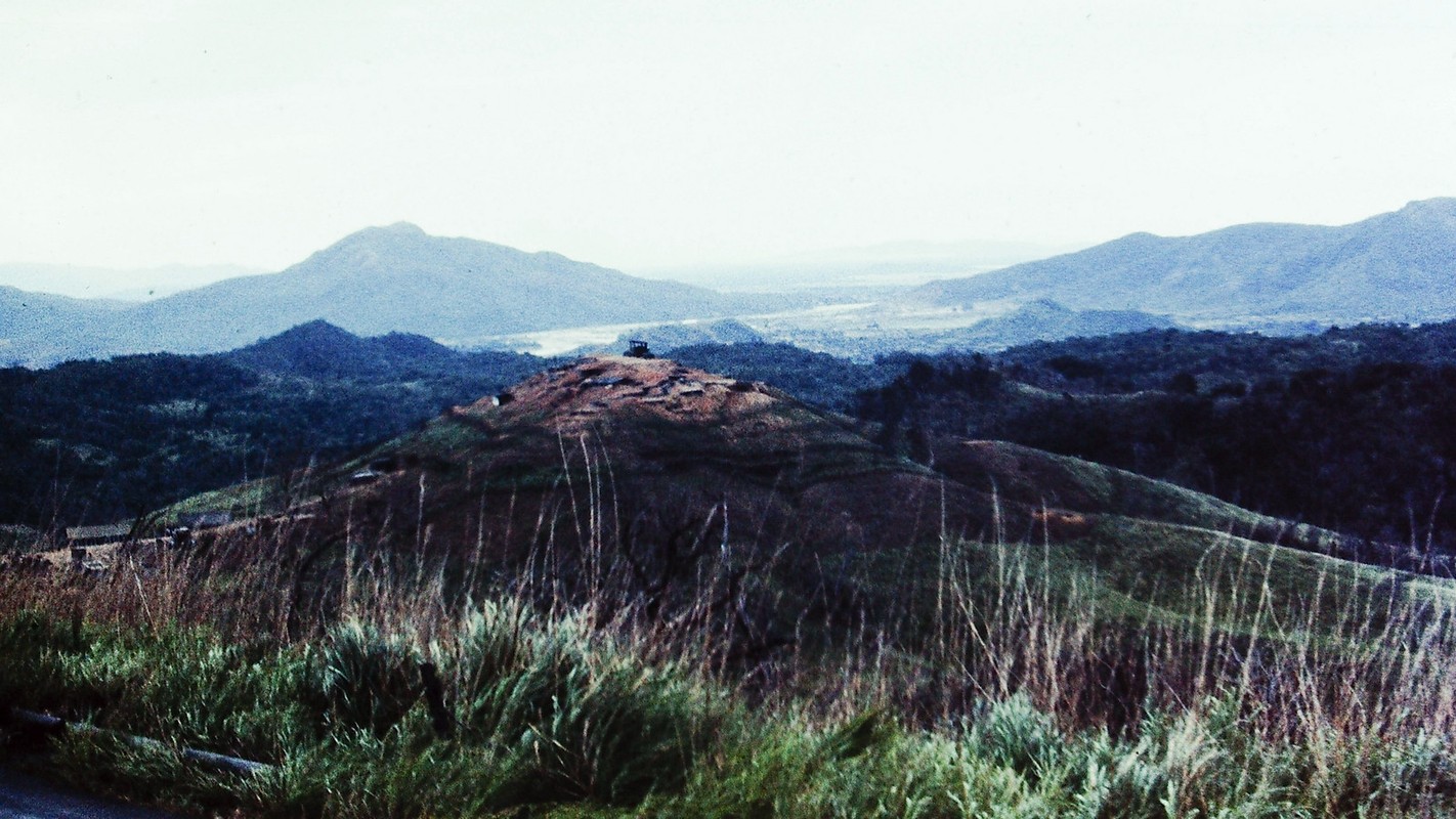 View -             Bình Định năm 1969 cực sống động qua ảnh của Ernest Gaudreau    