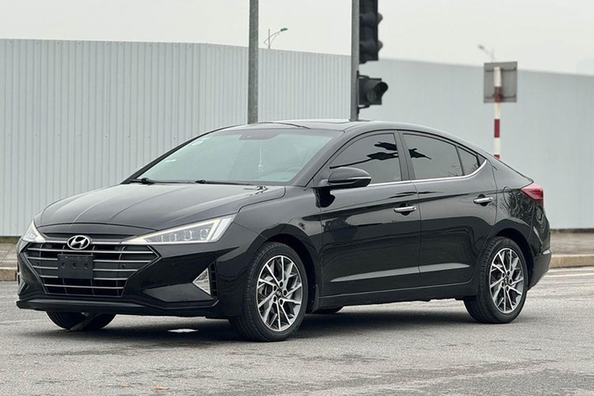 View -             Có nên mua Hyundai Elantra chạy 5 năm, dưới 500 triệu ở Hà Nội?    