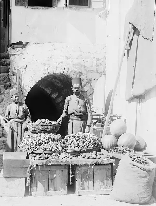 View -             Ảnh chân thực về cuộc sống ở vùng đất thánh Jerusalem thế kỷ 20    