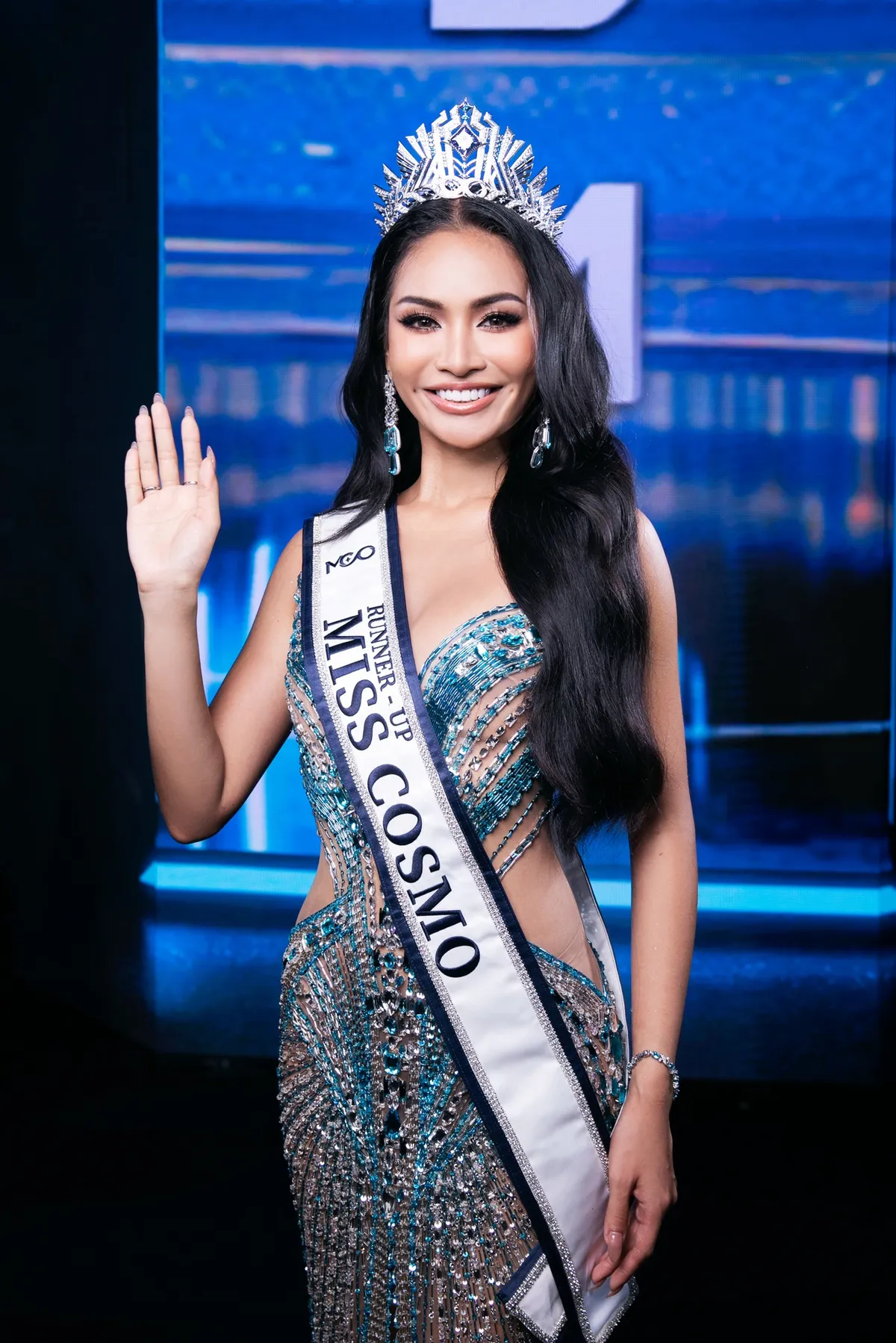 View -             Người đẹp Indonesia đăng quang Miss Cosmo 2024    