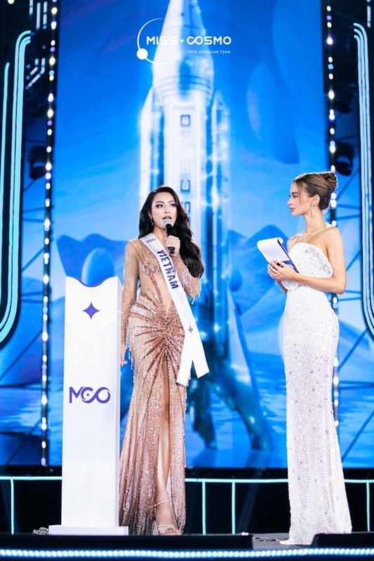             Hành trình đến top 5 Miss Cosmo 2024 của Bùi Xuân Hạnh    