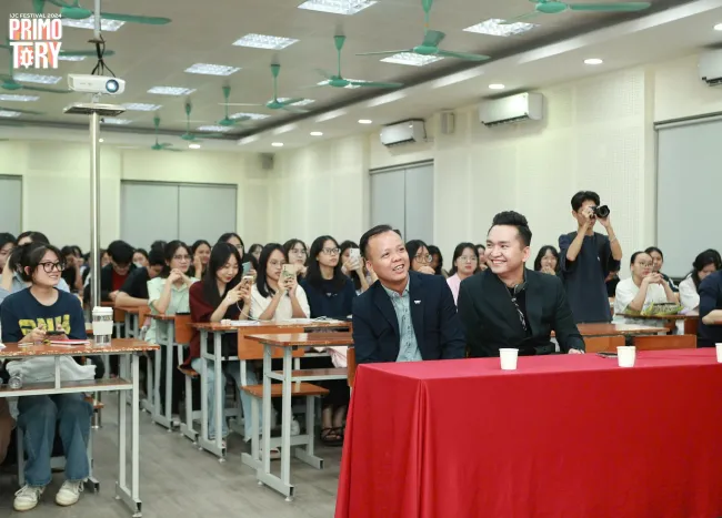             BTV Hạnh Phúc, nhà báo Trường Sơn giao lưu với sinh viên Báo chí qua workshop 'Zoom In khám phá, Zoom Out sáng tạo'    