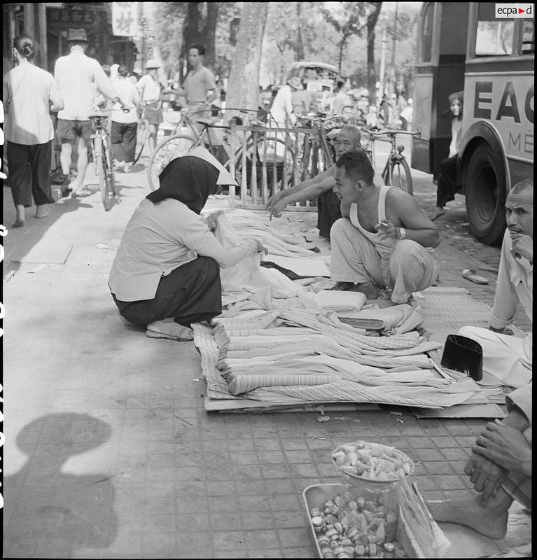 View -             Ảnh cực quý về khu Chợ Cũ ở Sài Gòn năm 1950    