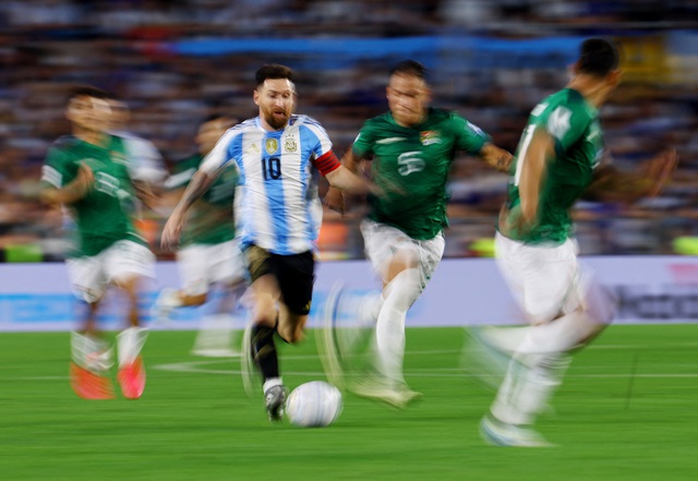 View -             Messi tỏa sáng ở tuổi 37 tại vòng loại World Cup, bắt kịp kỷ lục của Cristiano Ronaldo    