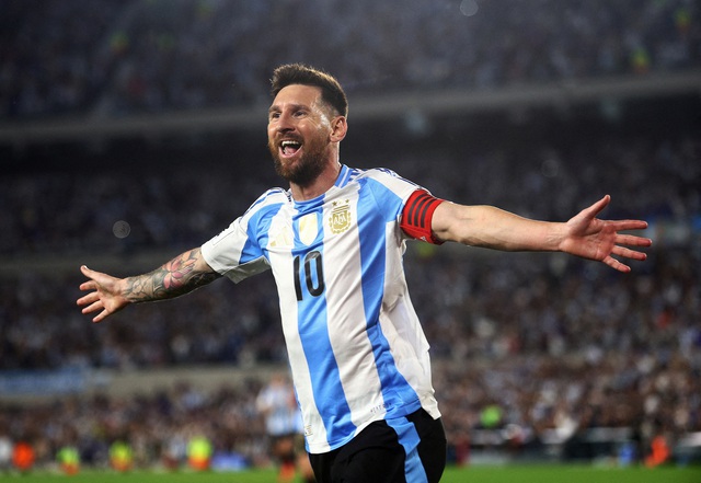 View -             Messi tỏa sáng ở tuổi 37 tại vòng loại World Cup, bắt kịp kỷ lục của Cristiano Ronaldo    