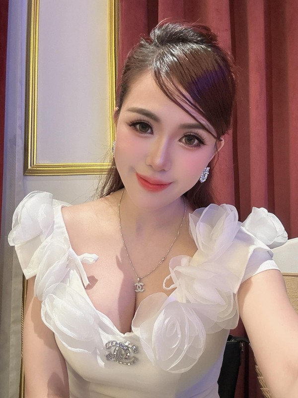 View -             Hot girl Mai Thỏ là mẹ hai con vẫn gợi cảm như ngày nào    