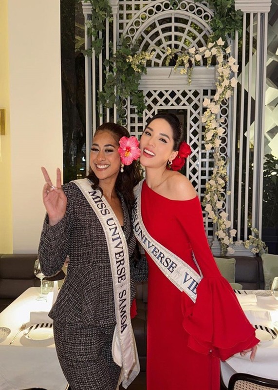 View -             Kỳ Duyên mặc hở khoe vòng eo rắn nước ở Miss Universe 2024    