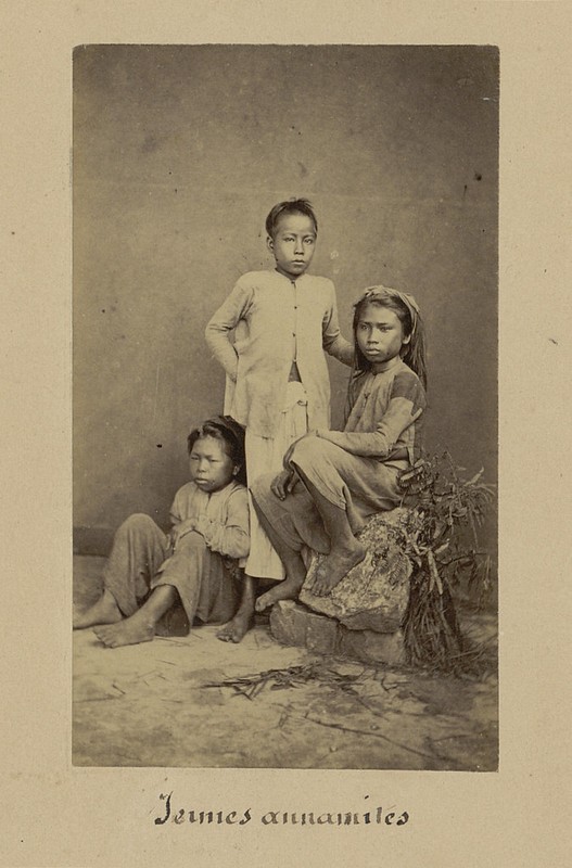 View -             Ảnh hiếm có khó tìm về trẻ em Việt Nam thập niên 1860-1870    