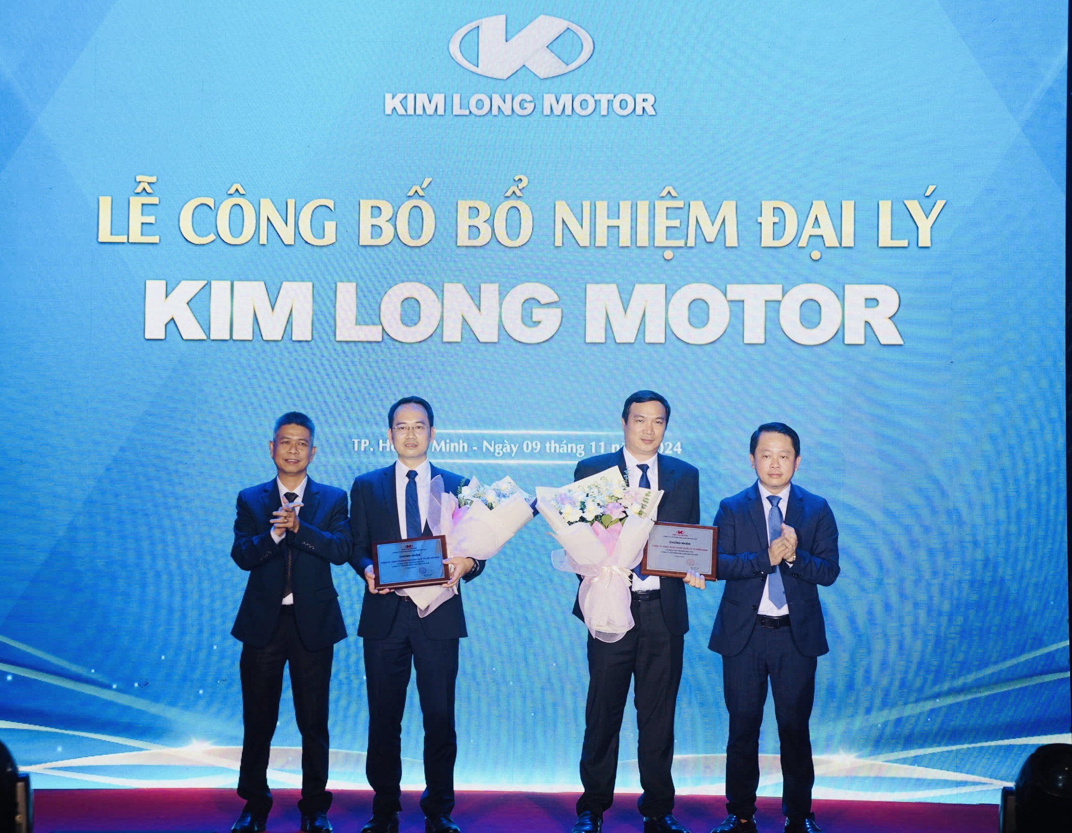 View -             Kim Long Motor khai trương showroom tại TPHCM và giới thiệu hệ thống phân phối, đại lý    