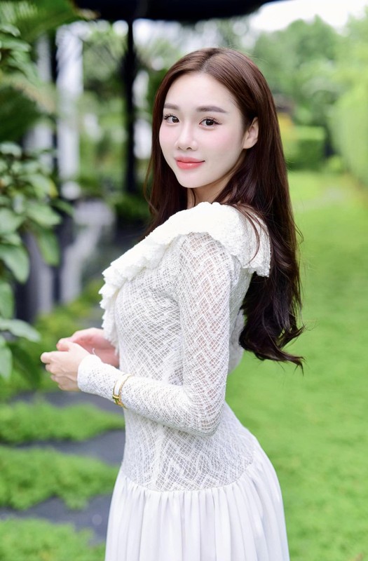 View -             Nhan sắc của nữ tiếp viên từng là hot girl nóng cùng World Cup    