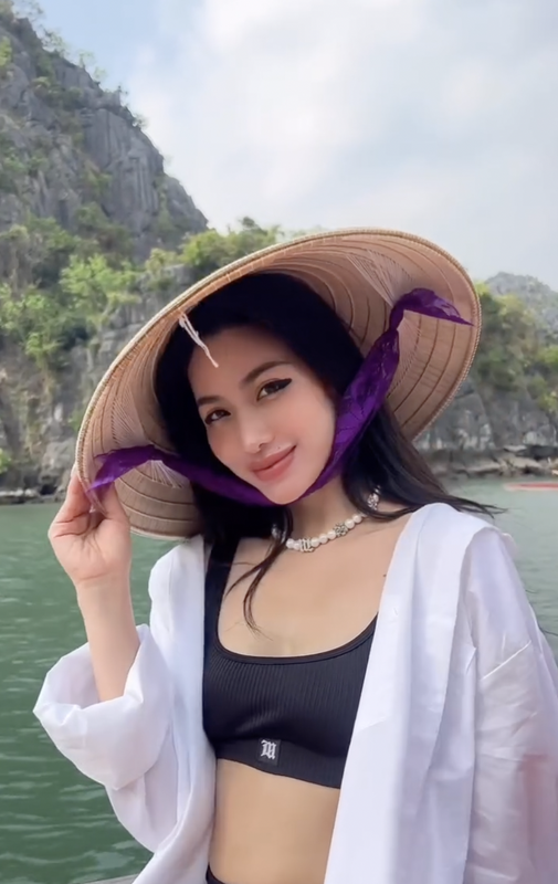 View -             Cựu hot girl số 1 Sài thành ăn chơi 'hết nấc' giờ ra sao?    