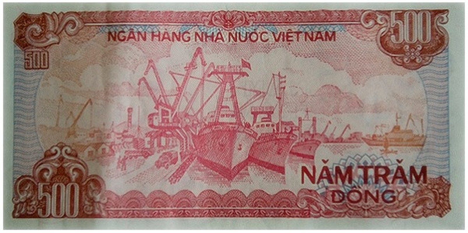 View -             Hoài niệm tờ 500 đồng còn giá trị lưu hành nhưng ít sử dụng    