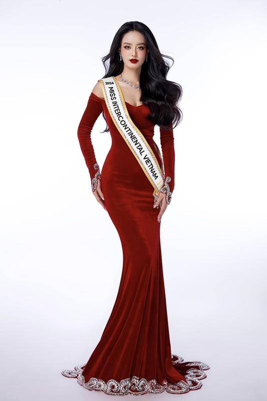 View -             Nhan sắc Á hậu Bùi Khánh Linh thi Miss Intercontinental 2024    