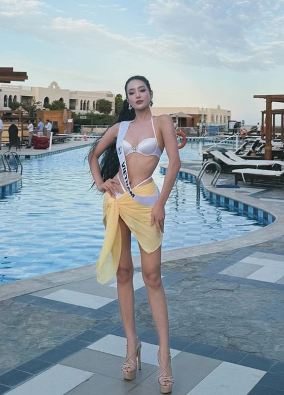 View -             Bùi Khánh Linh diện bikini nóng bỏng ở Miss Intercontinental 2024    