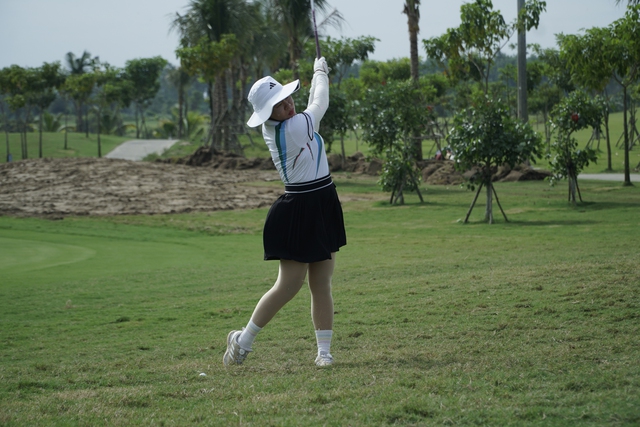 View -             Giải Golf hữu nghị Long An - Hàn Quốc thu hút 140 golfer tham gia    