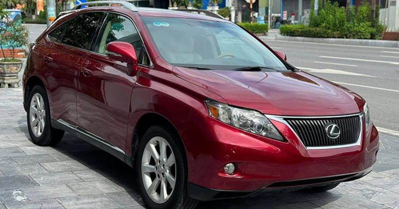             Lexus RX350 chạy chán 14 năm, bán đắt ngang Mazda CX-5 'mới cứng'    