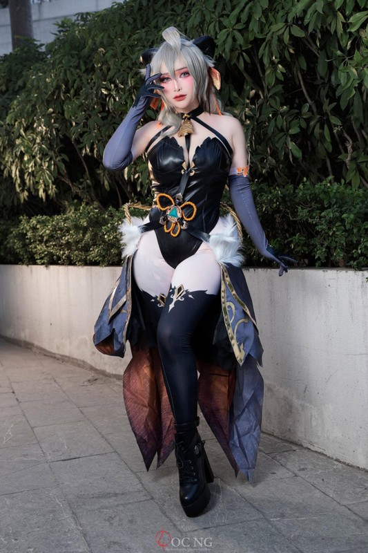 View -             Chuyên cosplay gợi cảm, Hoa Mộc Lan đăng ảnh đời thường khó nhận ra    